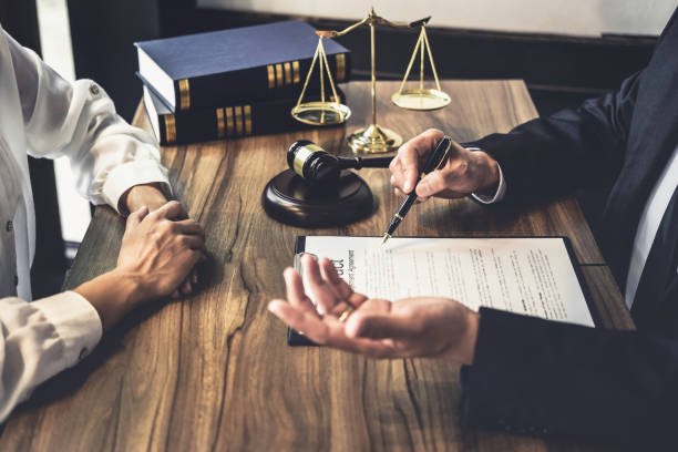 Panduan Memilih Firma Hukum yang Tepat untuk Bisnis Anda